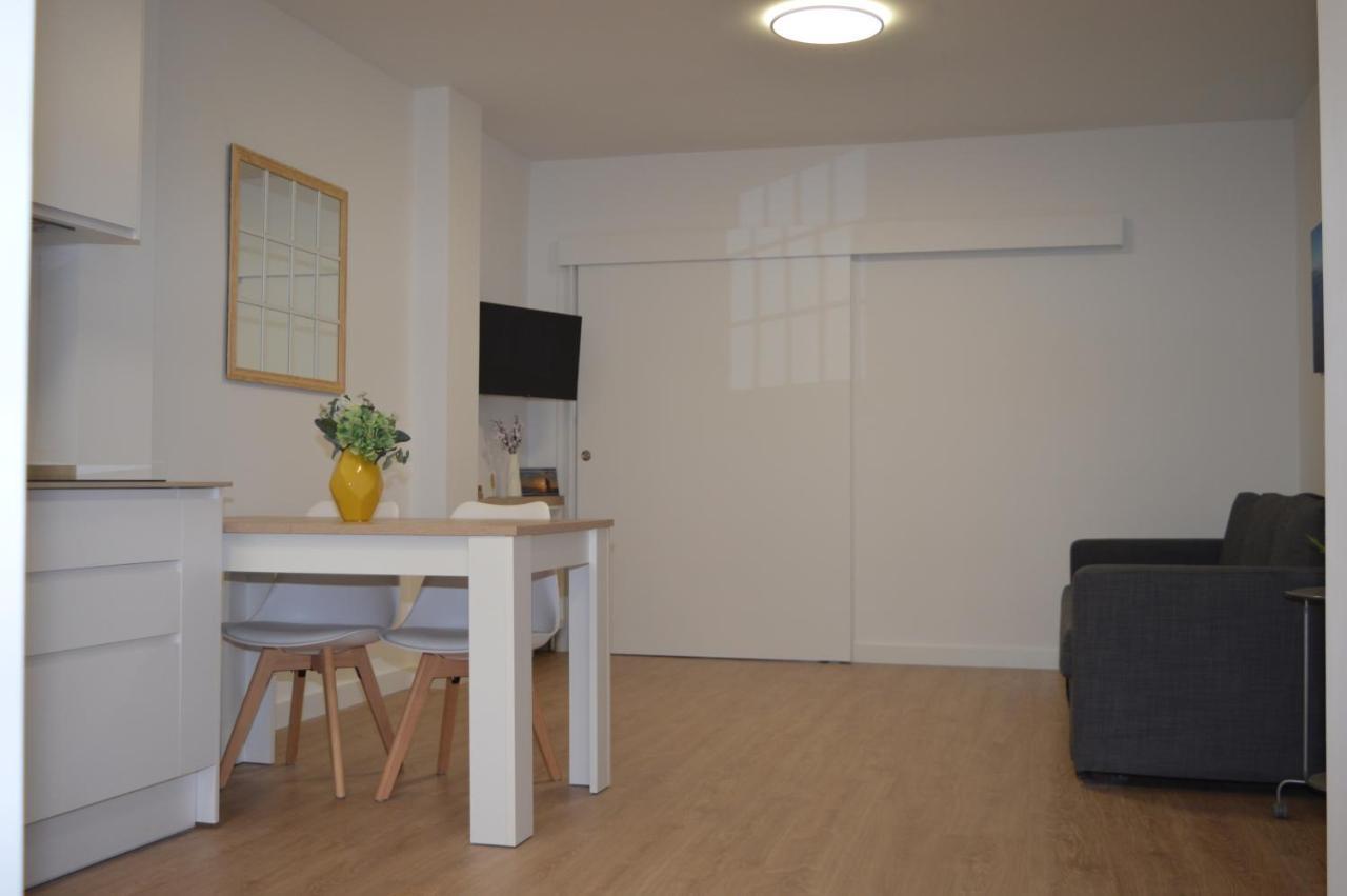 Floridos Playa Piso Reformado De 2 Habitaciones A 50M De La Playa La Cala Del Moral المظهر الخارجي الصورة